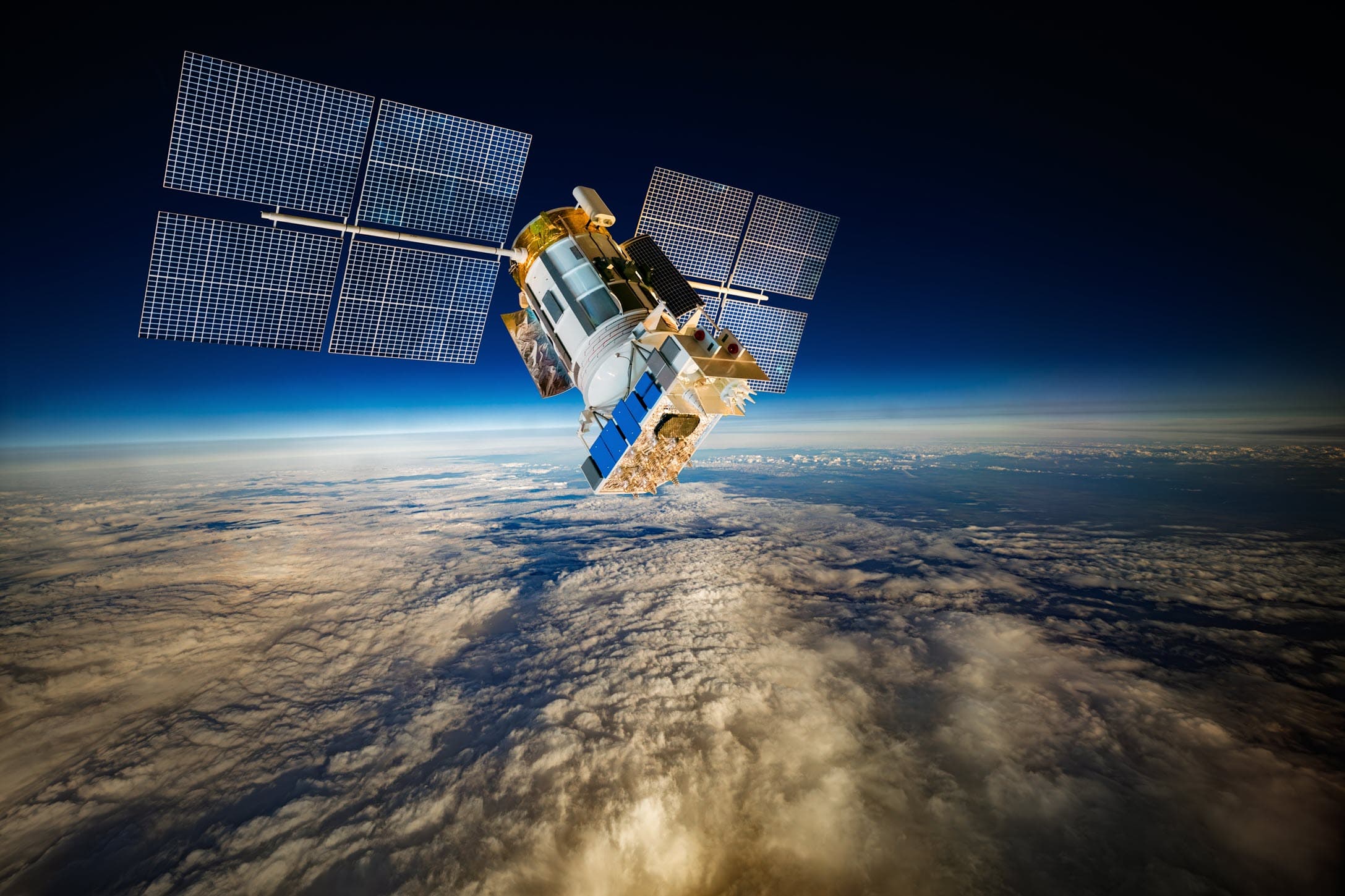 Client and Aerospace Component Manufacturer StratEdge Corporation Acquired by Arxis