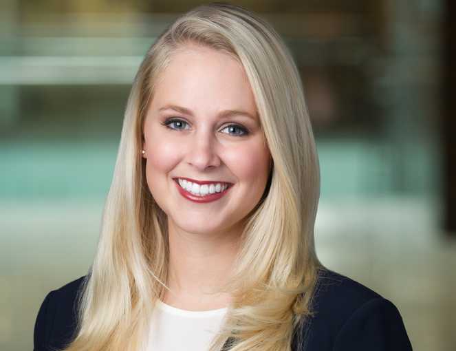 Real Estate Partner Sara Neva Named to Top Attorney List